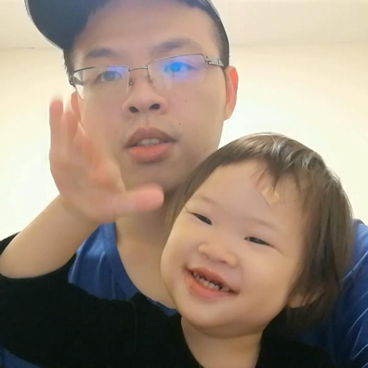 Jack Chang 與孩子合照